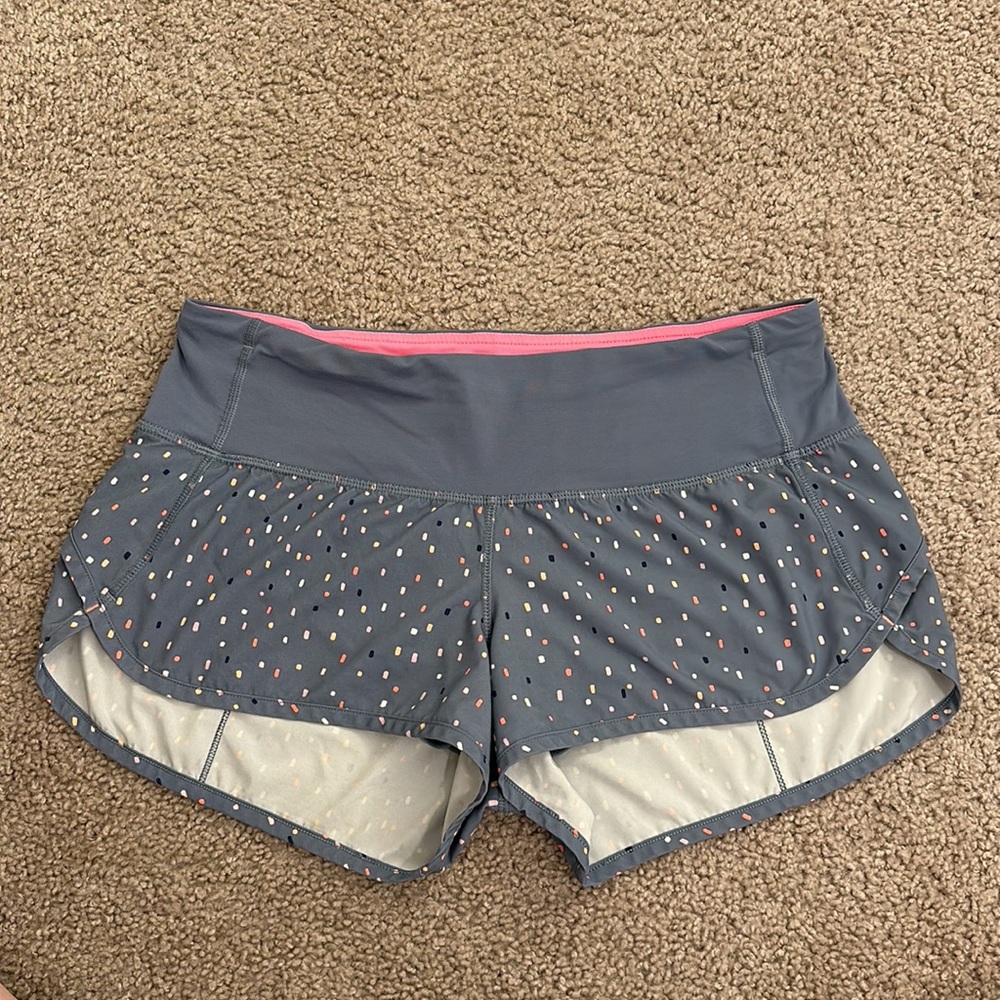 Lululemon speed up confetti gray short